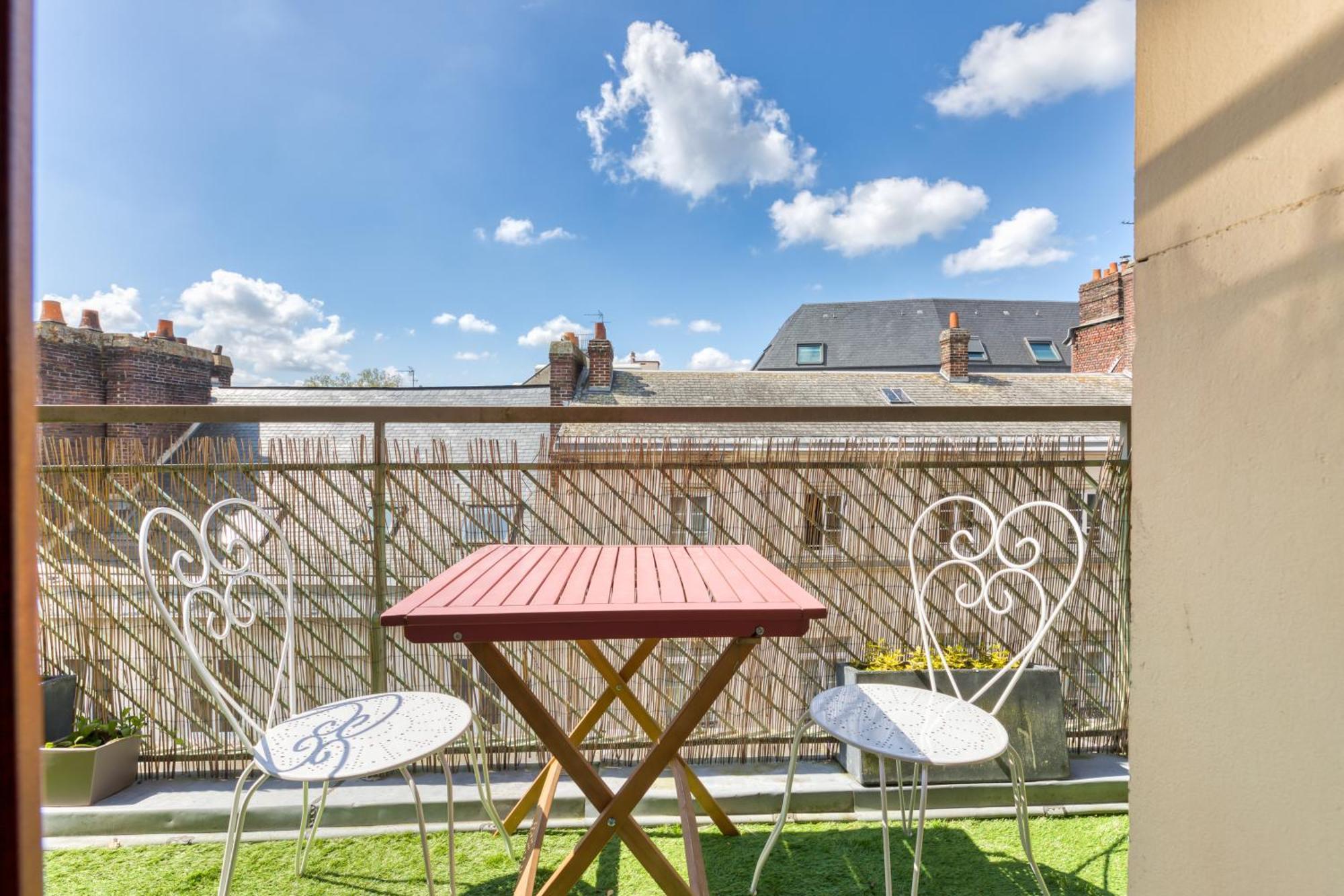 Apartamento Juliette : *Logement Avec Balcon* Ruan Exterior foto